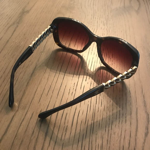 Chanel glasses - Picture 2 of 8